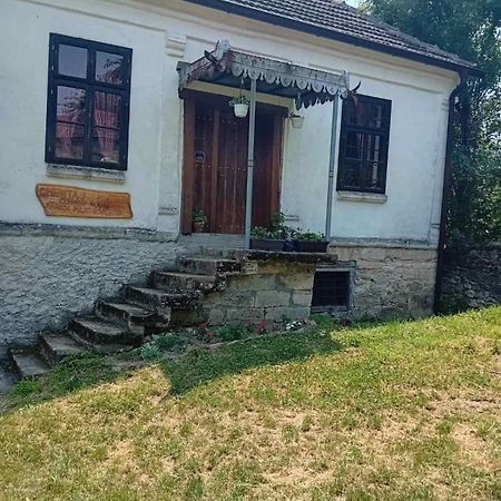 Country House Pivnica Milic Rogljevo Apartamento Exterior foto